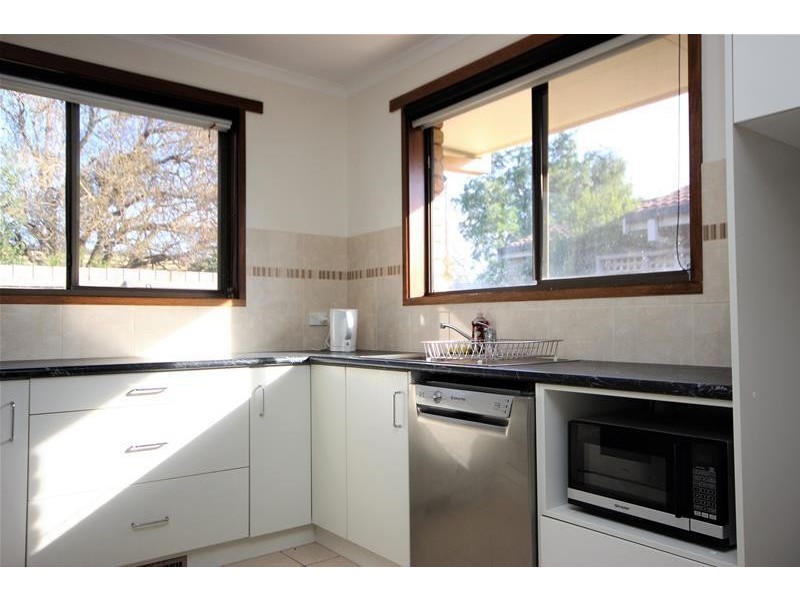 2/14 Panorama Avenue, Warrnambool VIC 3280