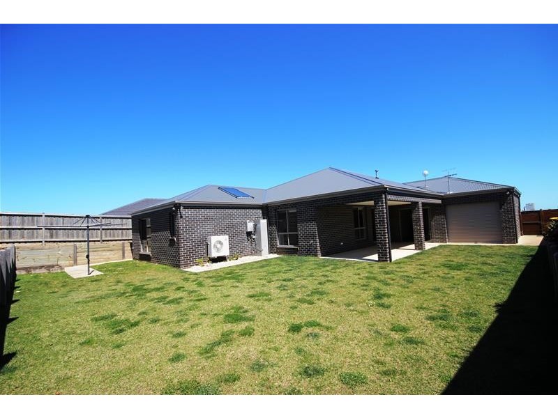26 Dennington Rise, Warrnambool VIC 3280