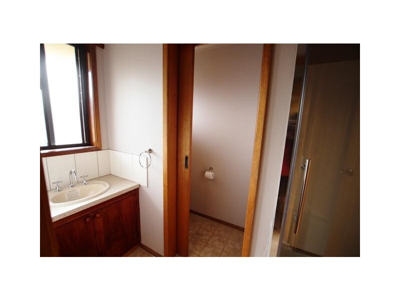 2/1 Kingfisher Grove, Warrnambool VIC 3280