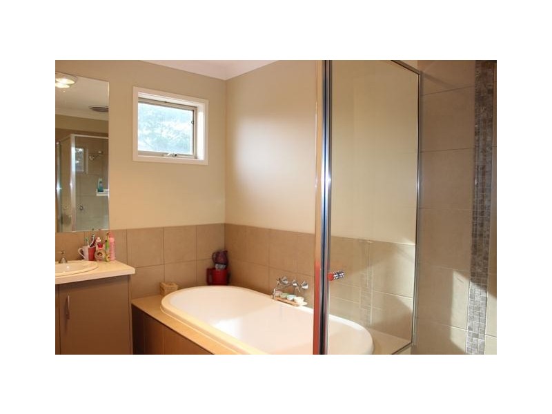 14 Best Street, Winslow VIC 3281