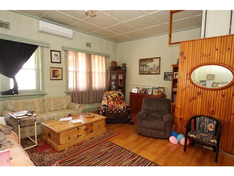 45 Curdie  Street, Cobden VIC 3266