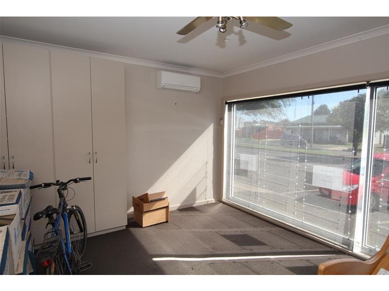 45 Curdie  Street, Cobden VIC 3266