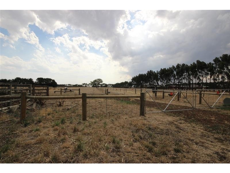 71 Darlington – Camperdown Road, Camperdown VIC 3260