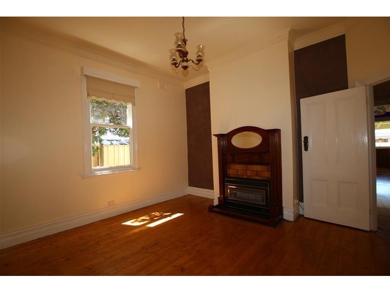 6 The Esplanade, Warrnambool VIC 3280