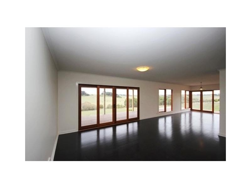 125 Plummers Hill Road, Woodford VIC 3281