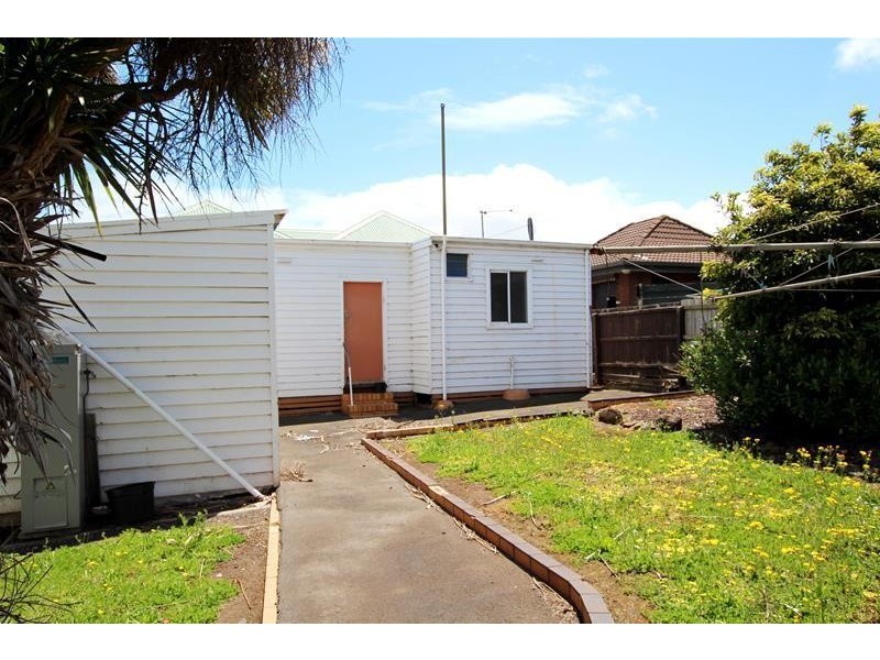 42 Hyland Street, Warrnambool VIC 3280