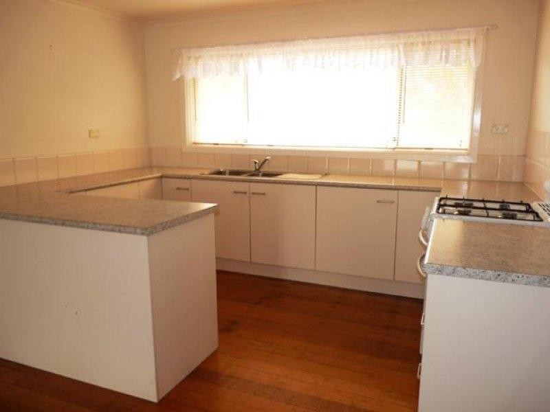 27 Ritchie Street, Caramut VIC 3274