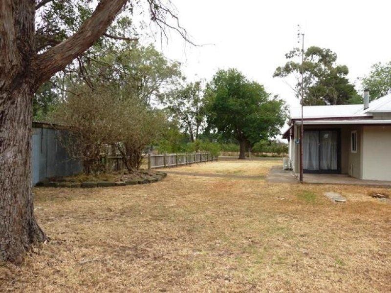 27 Ritchie Street, Caramut VIC 3274