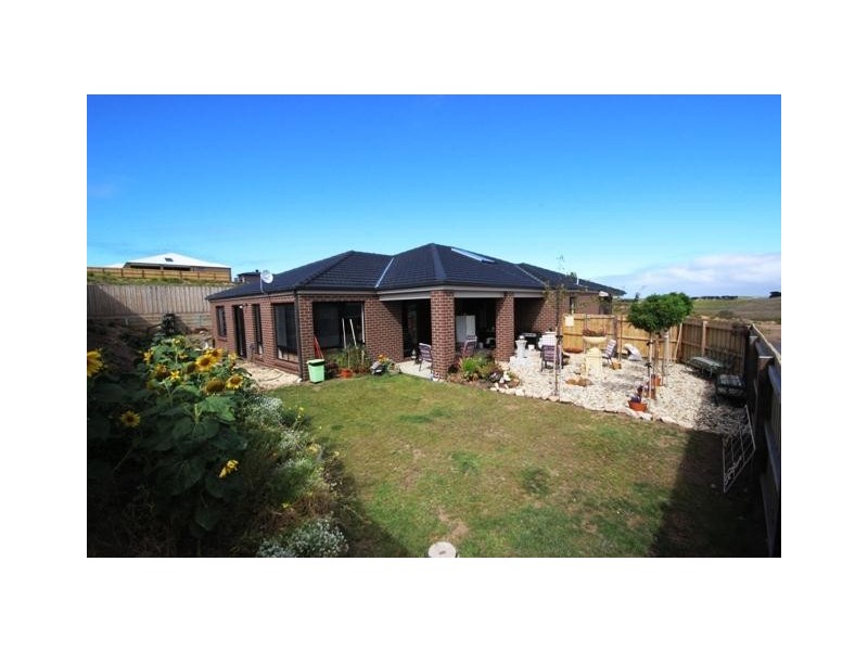 22 Deverell Way, Warrnambool VIC 3280
