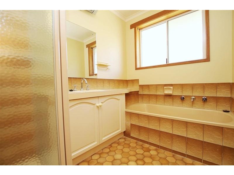 17 Fitzroy Road, Warrnambool VIC 3280