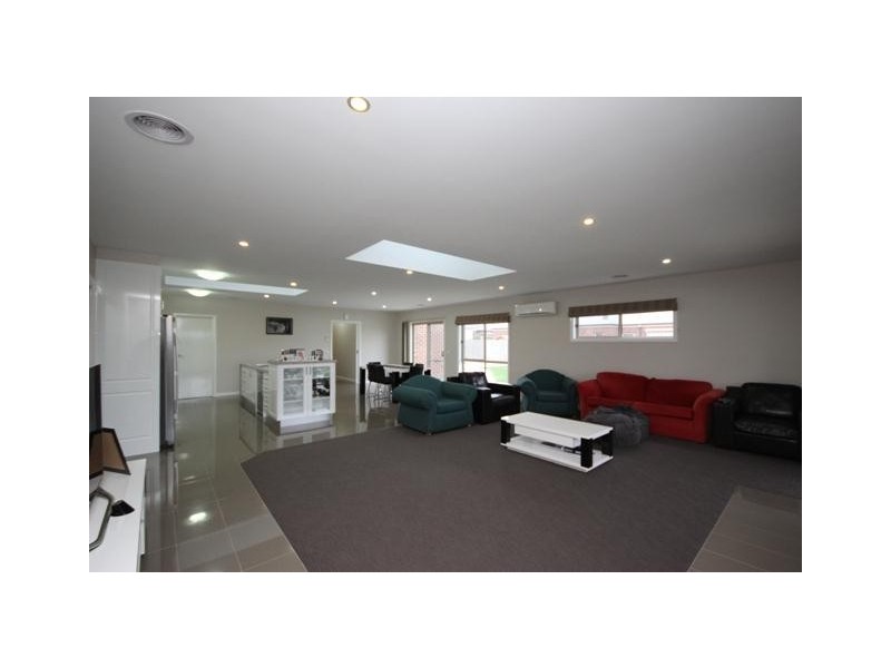 15 Cleveland Street, Warrnambool VIC 3280