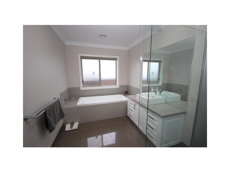 15 Cleveland Street, Warrnambool VIC 3280