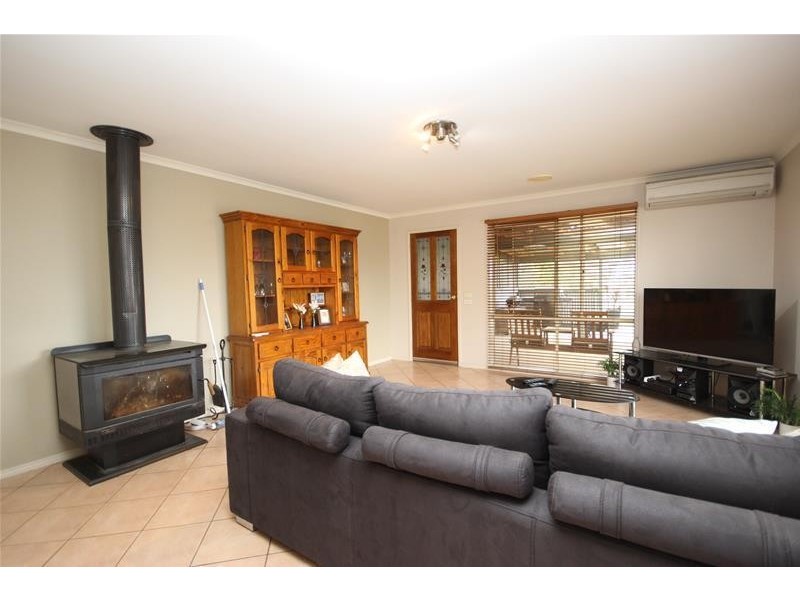 50 Le Couteur Road, Terang VIC 3264