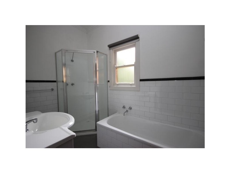 1 Wildwood Crescent, Warrnambool VIC 3280