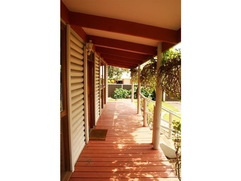 34 Anzac Avenue, Koroit VIC 3282