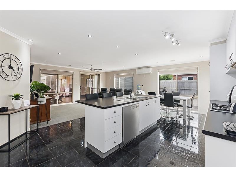 3 Sharpe  Avenue, Warrnambool VIC 3280