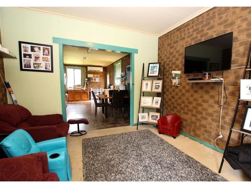 10 Porter Street, Woolsthorpe VIC 3276