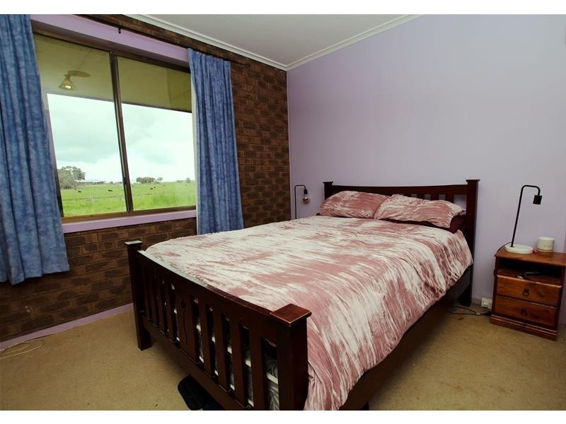 10 Porter Street, Woolsthorpe VIC 3276