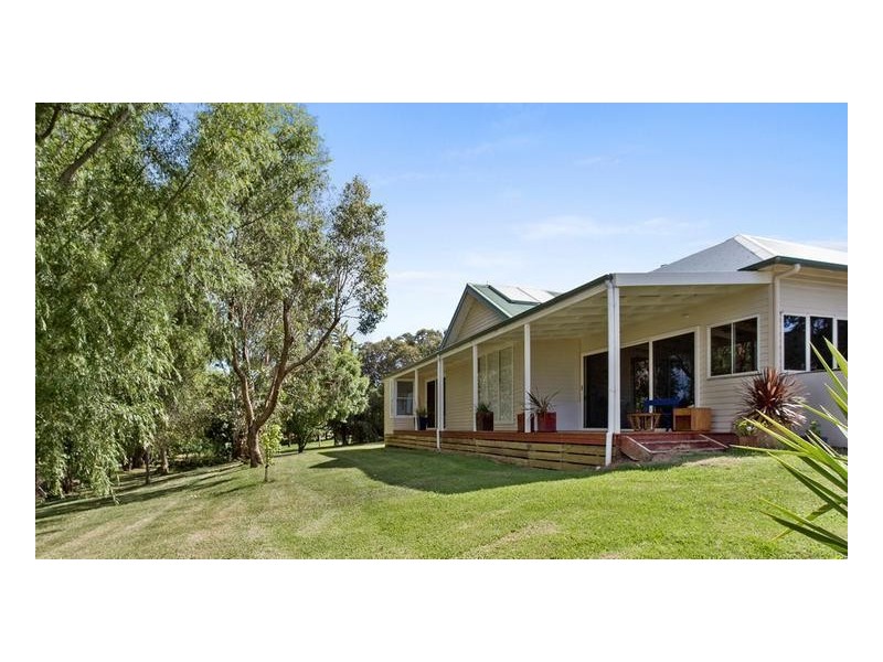 230 Warrne Road, Wangoom VIC 3279