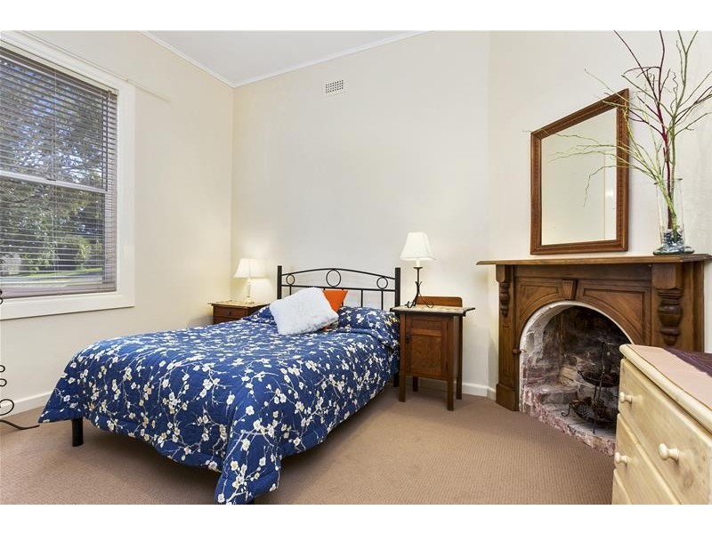 230 Warrne Road, Wangoom VIC 3279