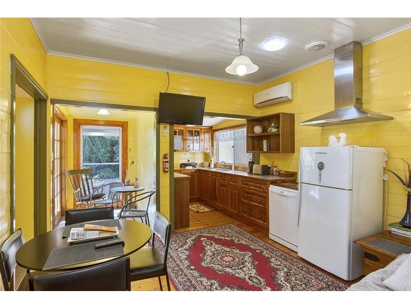 230 Warrne Road, Wangoom VIC 3279