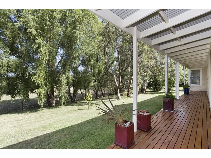 230 Warrne Road, Wangoom VIC 3279