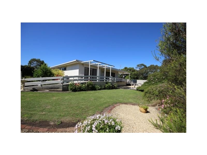 23 Quinns Road, Bushfield VIC 3281