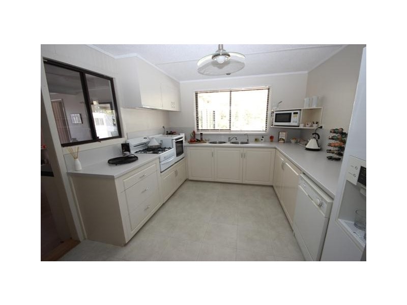 23 Quinns Road, Bushfield VIC 3281