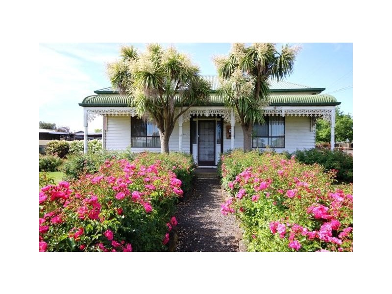 24 Townsend Street, Mortlake VIC 3272