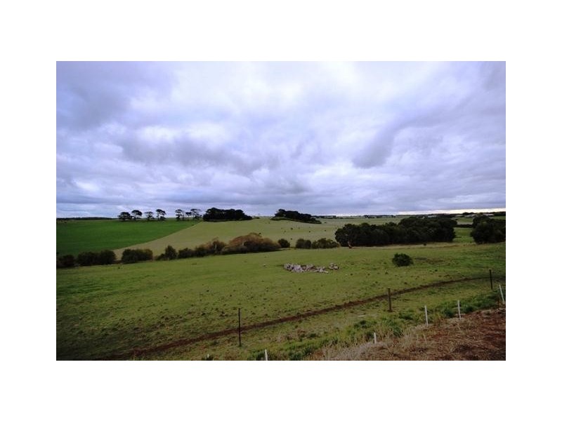 125 Plummers Hill Road, Woodford VIC 3281