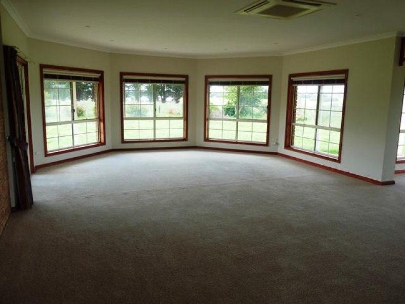 57 MacKinnons Bridge Road, Noorat VIC 3265