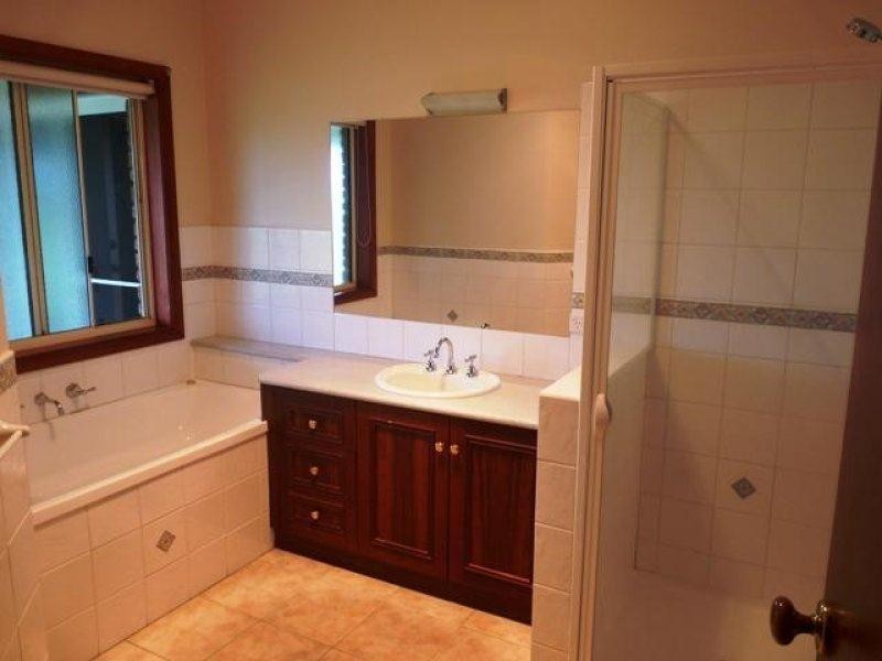 57 MacKinnons Bridge Road, Noorat VIC 3265