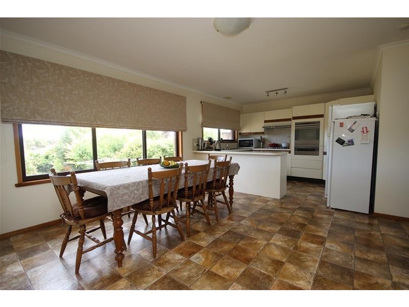 147 Merrivale Drive, Warrnambool VIC 3280