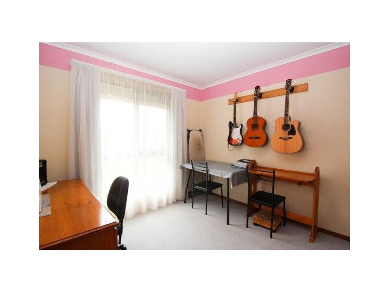 5 Laverock Grove, Warrnambool VIC 3280