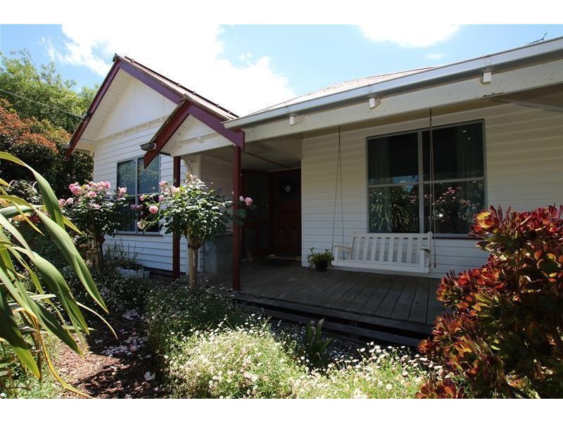 10 Russell Street, Macarthur VIC 3286