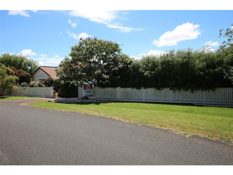 10 Russell Street, Macarthur VIC 3286