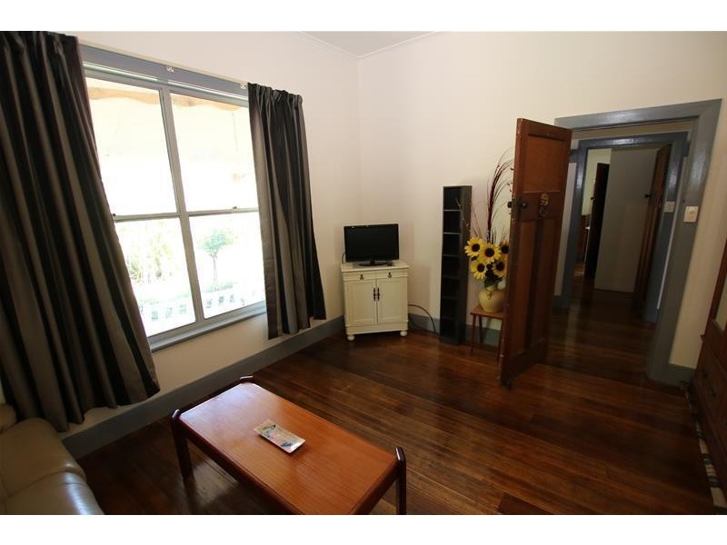 10 Russell Street, Macarthur VIC 3286