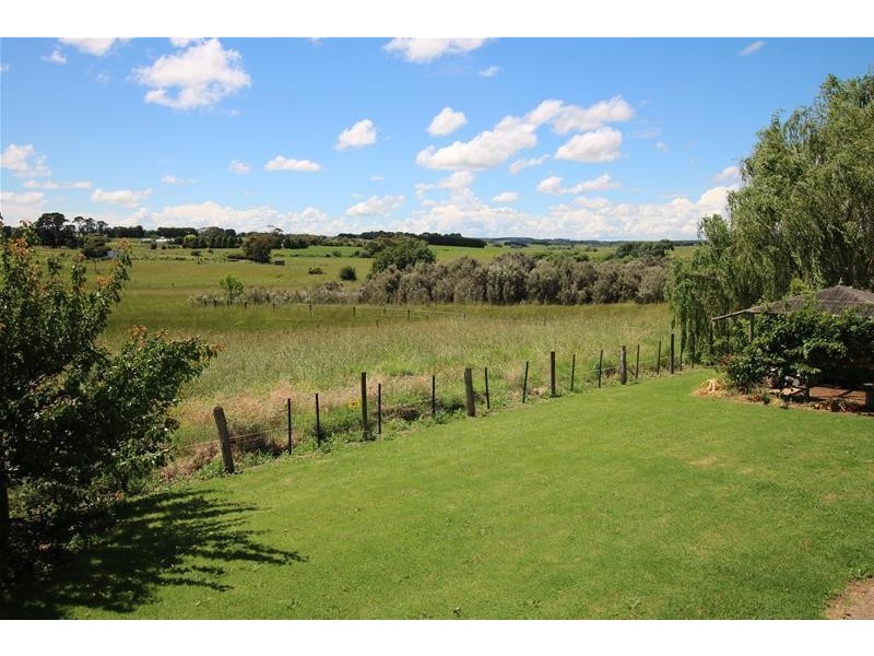 10 Russell Street, Macarthur VIC 3286