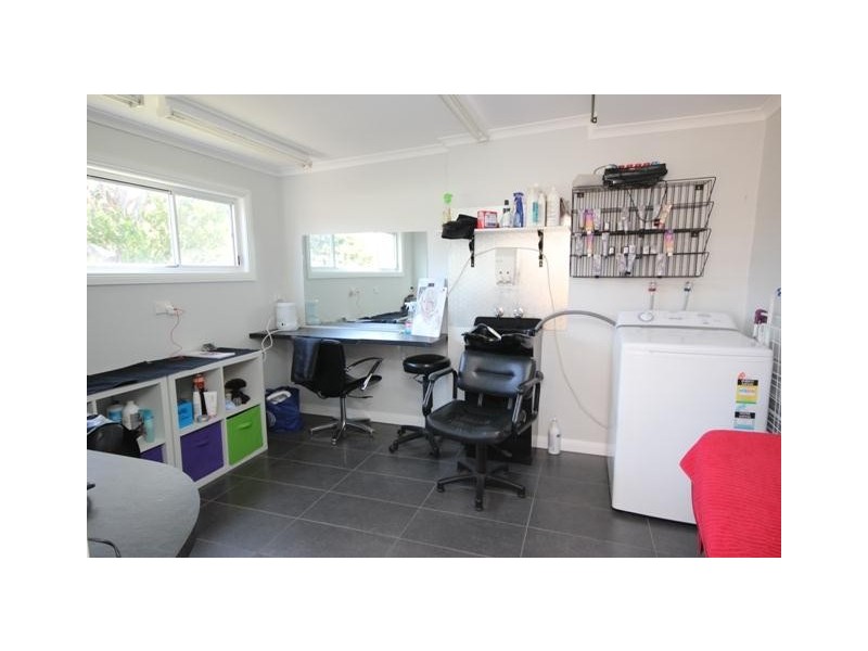 98 Ziegler Parade, Allansford VIC 3277