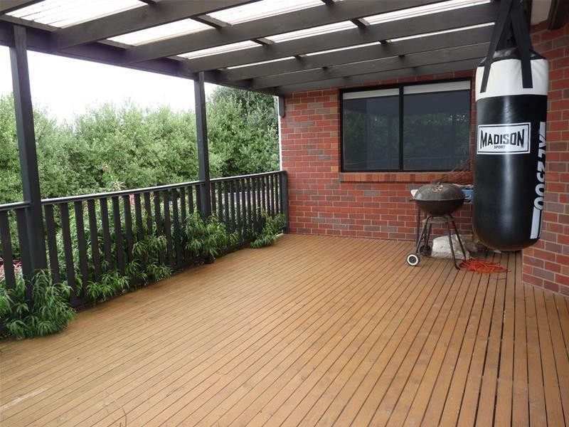 6 Mugavin Drive, Dennington VIC 3280