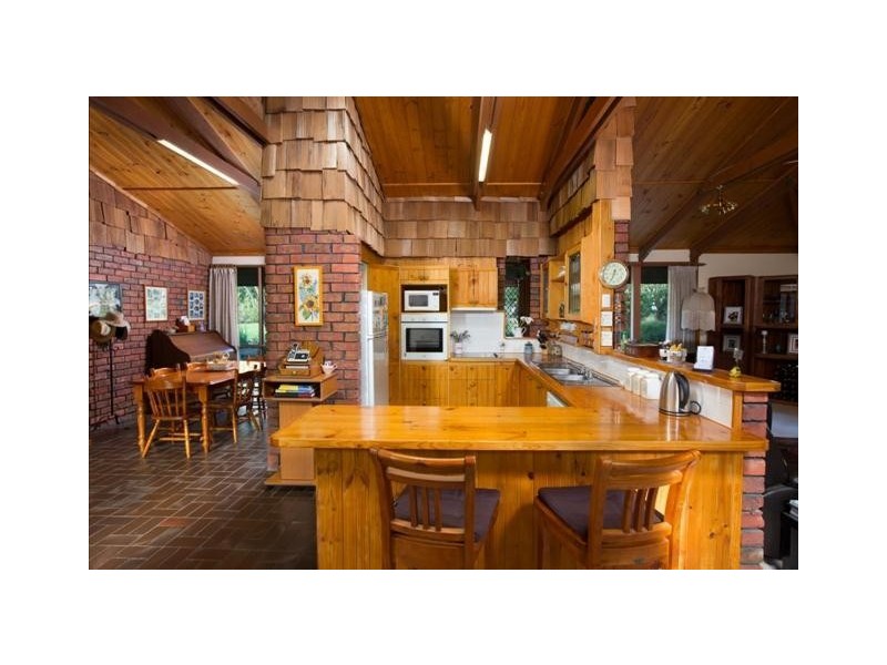 2 Wirilda Trail, Warrnambool VIC 3280