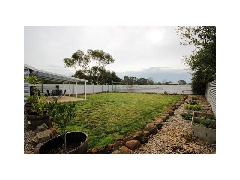 72 Mill Street, Mortlake VIC 3272