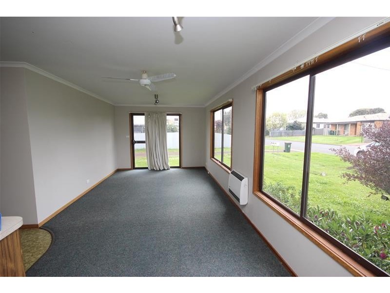 1 2 & 3/5 Murnane Street, Terang VIC 3264