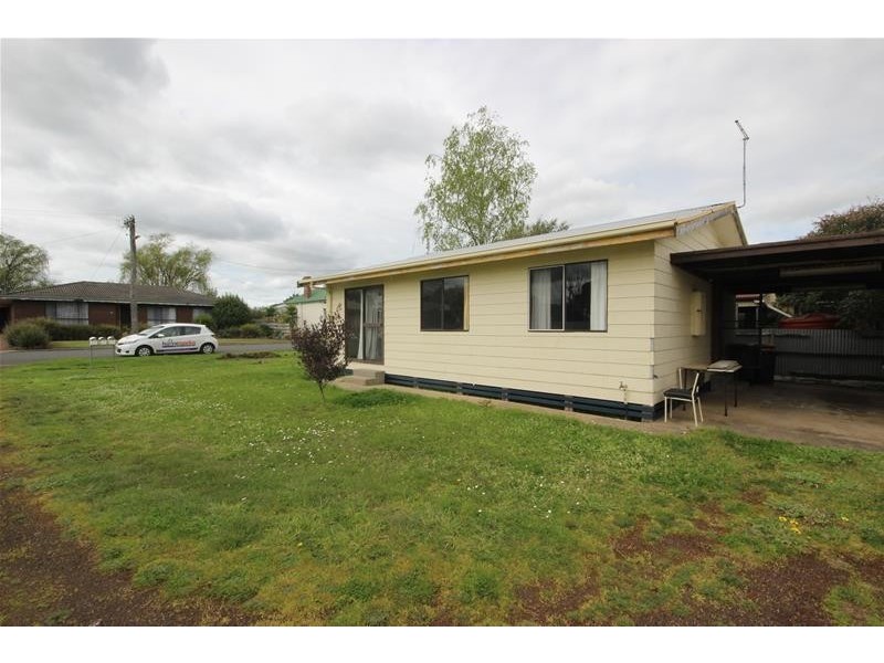 1 2 & 3/5 Murnane Street, Terang VIC 3264