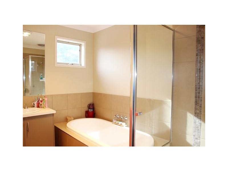 14 Best Street, Winslow VIC 3281