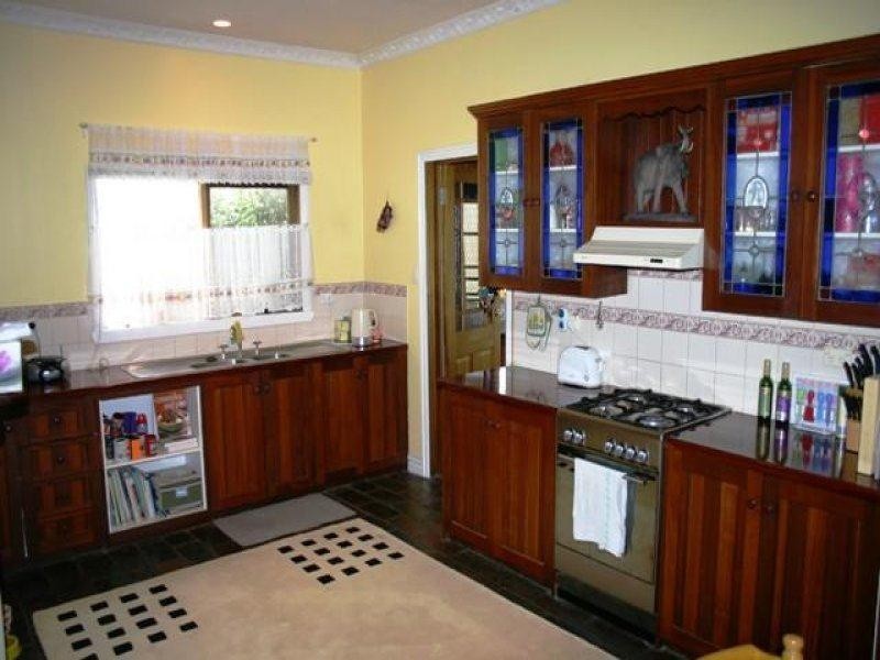 121 &  121a Commercial Road, Koroit VIC 3282