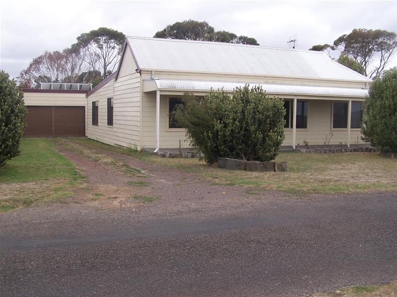 16 Station Street, Allansford VIC 3277