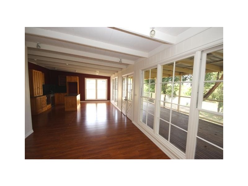 22 River Road, Woodford VIC 3281