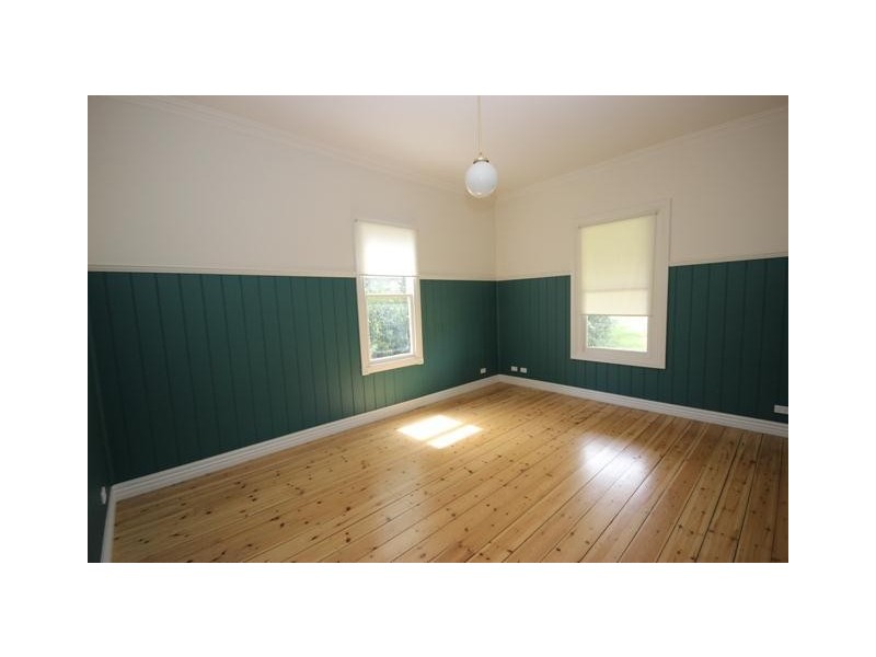 22 River Road, Woodford VIC 3281