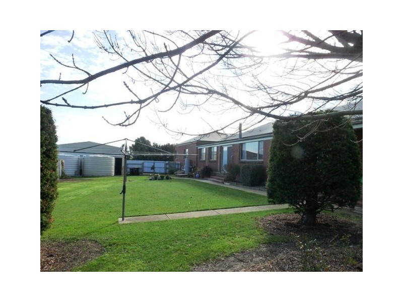 35 Hopkins Falls Road, Panmure VIC 3265